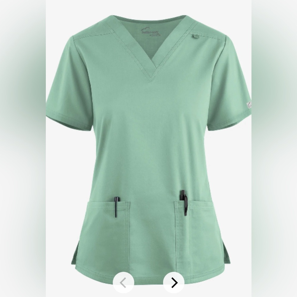 UA Butter-Soft STRETCH Women's 3-Pocket V-Neck Scrub Top